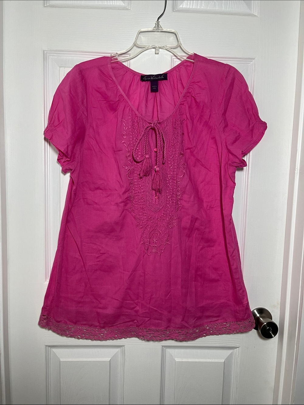 Gloria Vanderbilt Flower Pink Embroidered Peasant Blouse